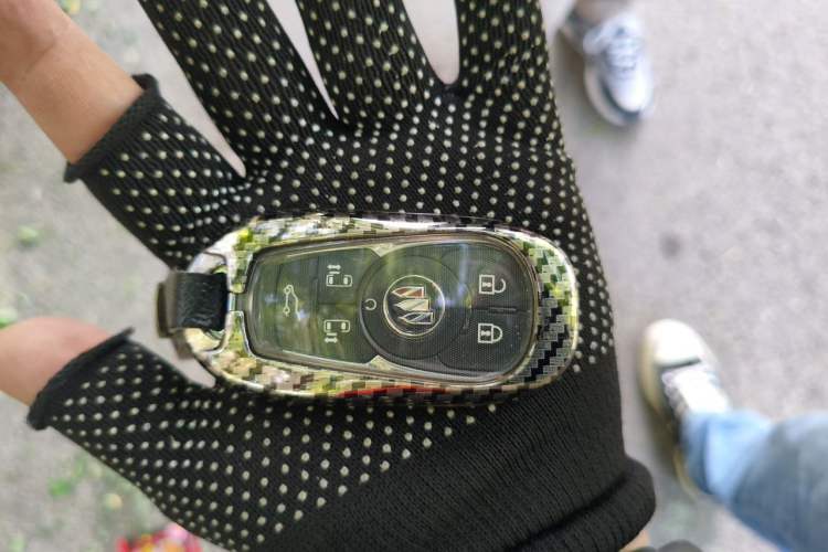 Used Buick GL8 2023 Avenir Aivia Six-Seat Deluxe Edition Vehicle Key