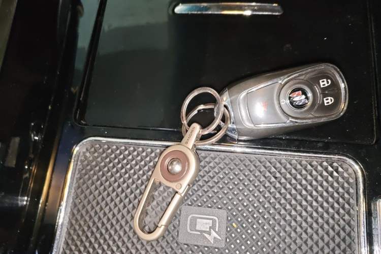 Used Buick GL8 2023 Land Executive Class Comfort Model Vehicle Key