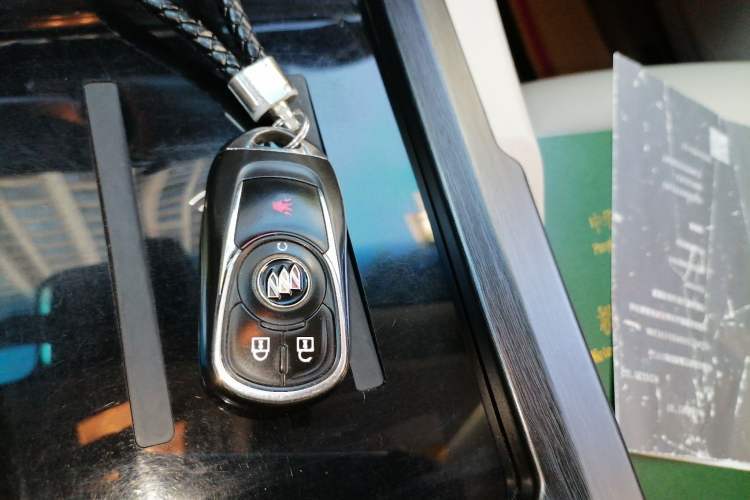 Used Buick GL8 2023 Land Executive Class Comfort Model Vehicle Key