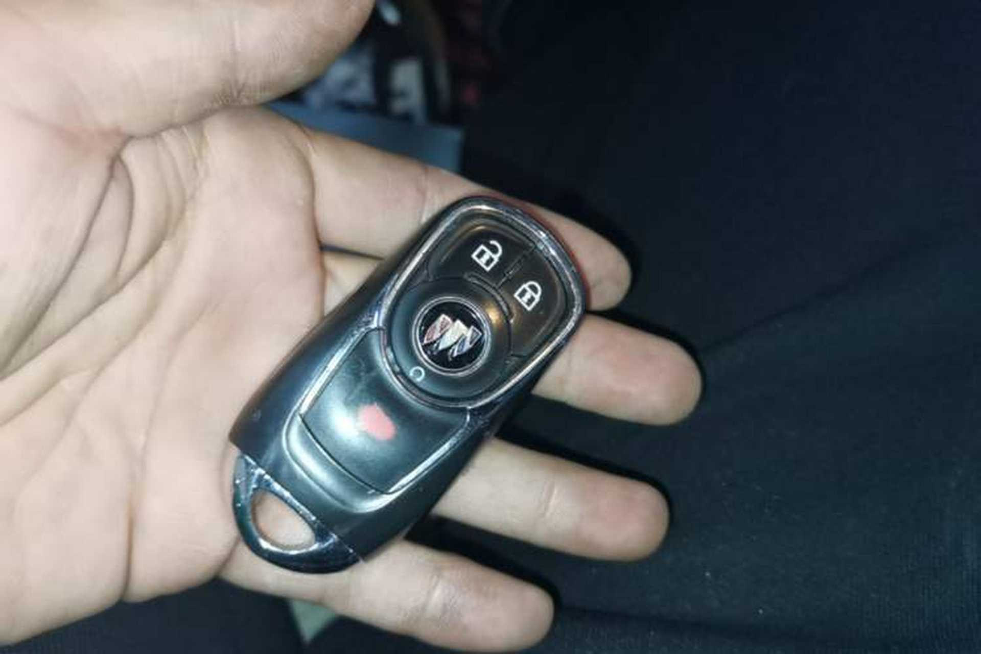 Used Buick GL8 2023 Land Executive Class Comfort Model Vehicle Key