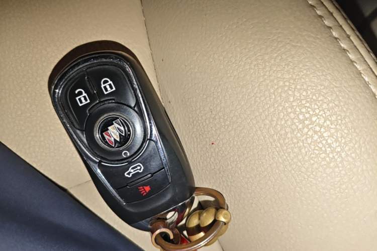 Used Buick GL8 2023 Land Executive Class Smart Enjoyment Model Vehicle Key