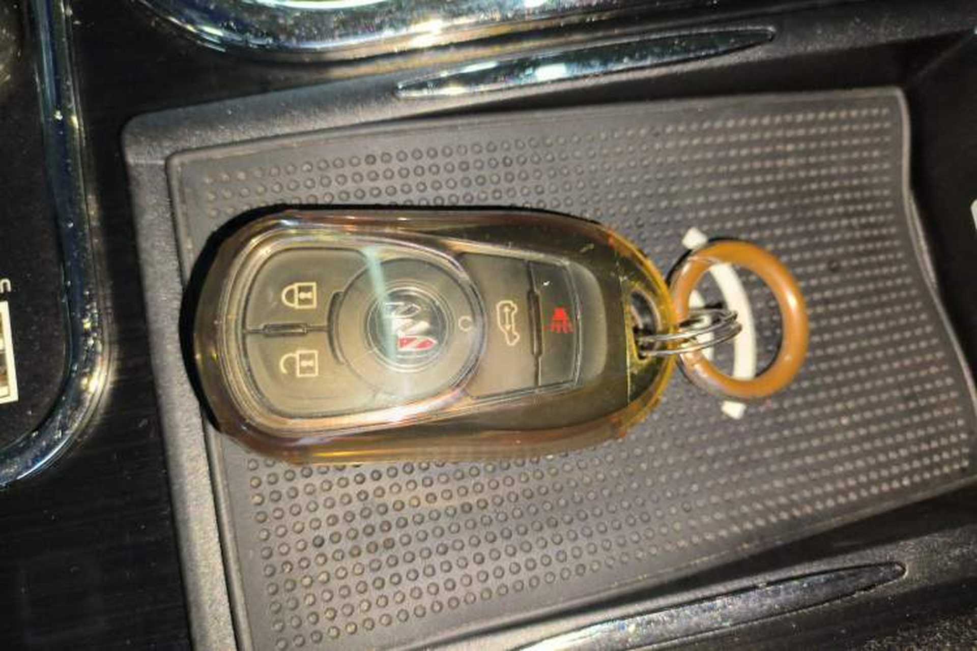 Used Buick GL8 2023 Land Executive Class 652T Luxury Model Vehicle Key
