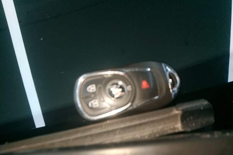 Used Buick GL8 2023 Land Executive Class Comfort Model Vehicle Key