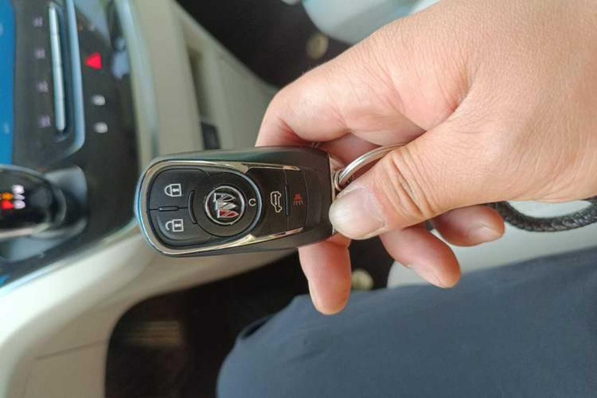 Used Buick GL8 2023 Land Executive Class Comfort Model Vehicle Key