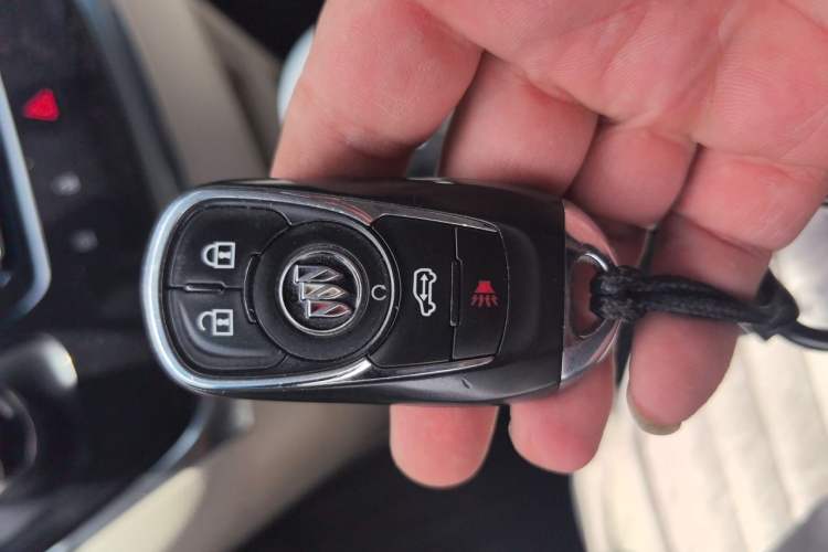 Used Buick GL8 2023 Land Executive Class Smart Enjoyment Model Vehicle Key