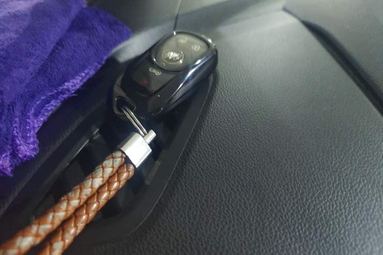 Used Buick GL8 2023 ES Lu Zun Comfort Model Vehicle Key
