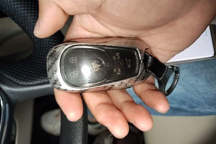Used Buick GL8 2023 ES Lu Zun Luxury Edition and Yue Version Vehicle Key