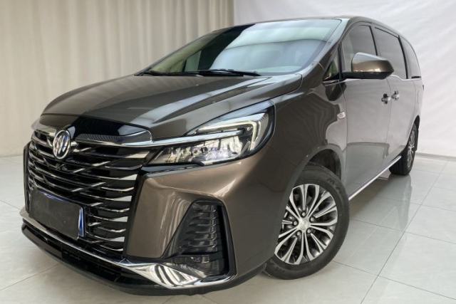 Used Buick GL8 2023 Facelifted Land Cruiser Executive Luxury Version