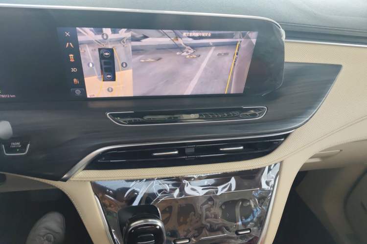 Used Buick GL8 2023 ES Lu Zun Smart Flagship Model Audio And AC Panel