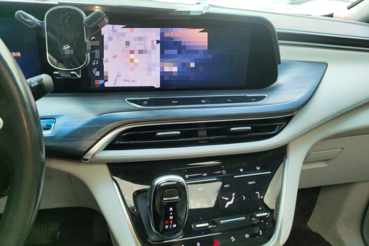 Used Buick GL8 2023 ES Lu Zun Deluxe and Yue Edition Audio And AC Panel