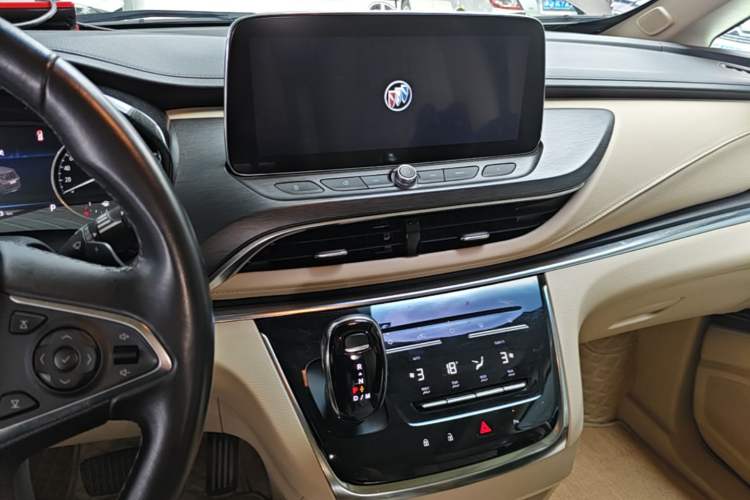Used Buick GL8 2023 Land Executive Class 652T Luxury Model Audio And AC Panel