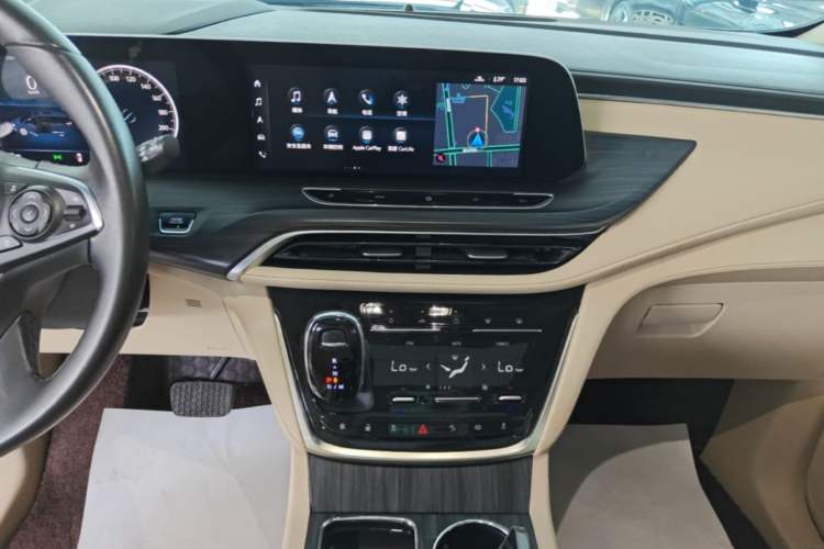Used Buick GL8 2023 ES Lu Zun Flagship Model Audio And AC Panel