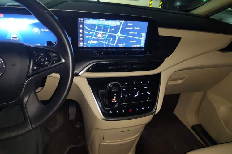 Used Buick GL8 2023 ES Lu Zun Deluxe Model Audio And AC Panel