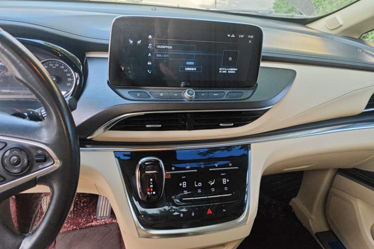 Used Buick GL8 2023 Land Executive Class 652T Luxury Model Audio And AC Panel