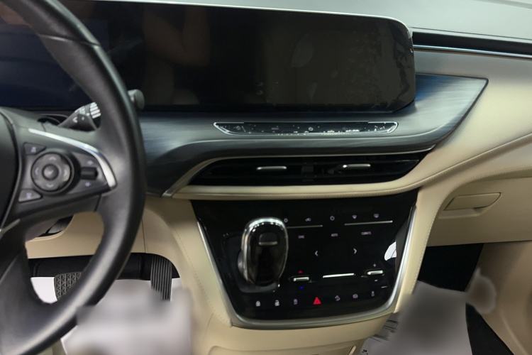 Used Buick GL8 2023 ES Lu Zun Deluxe Model Audio And AC Panel