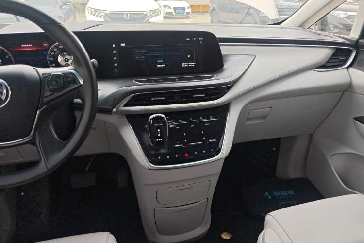 Used Buick GL8 2023 ES Lu Zun Luxury Edition and Yue Version Audio And AC Panel