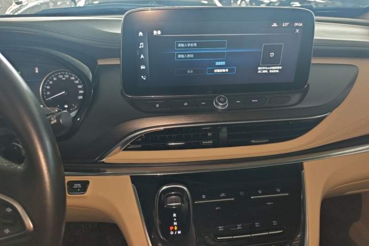 Used Buick GL8 2023 Facelifted Land Cruiser Executive Luxury Version Audio And AC Panel