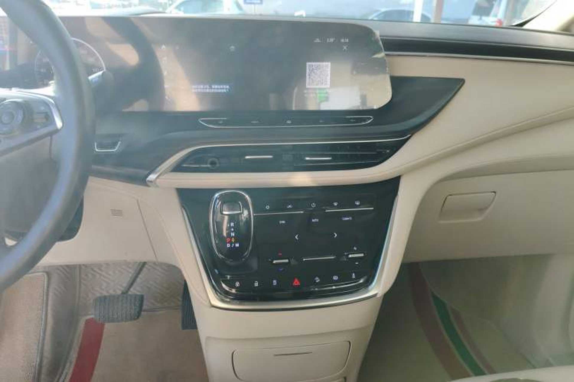Used Buick GL8 2023 ES Lu Zun Deluxe Model Audio And AC Panel