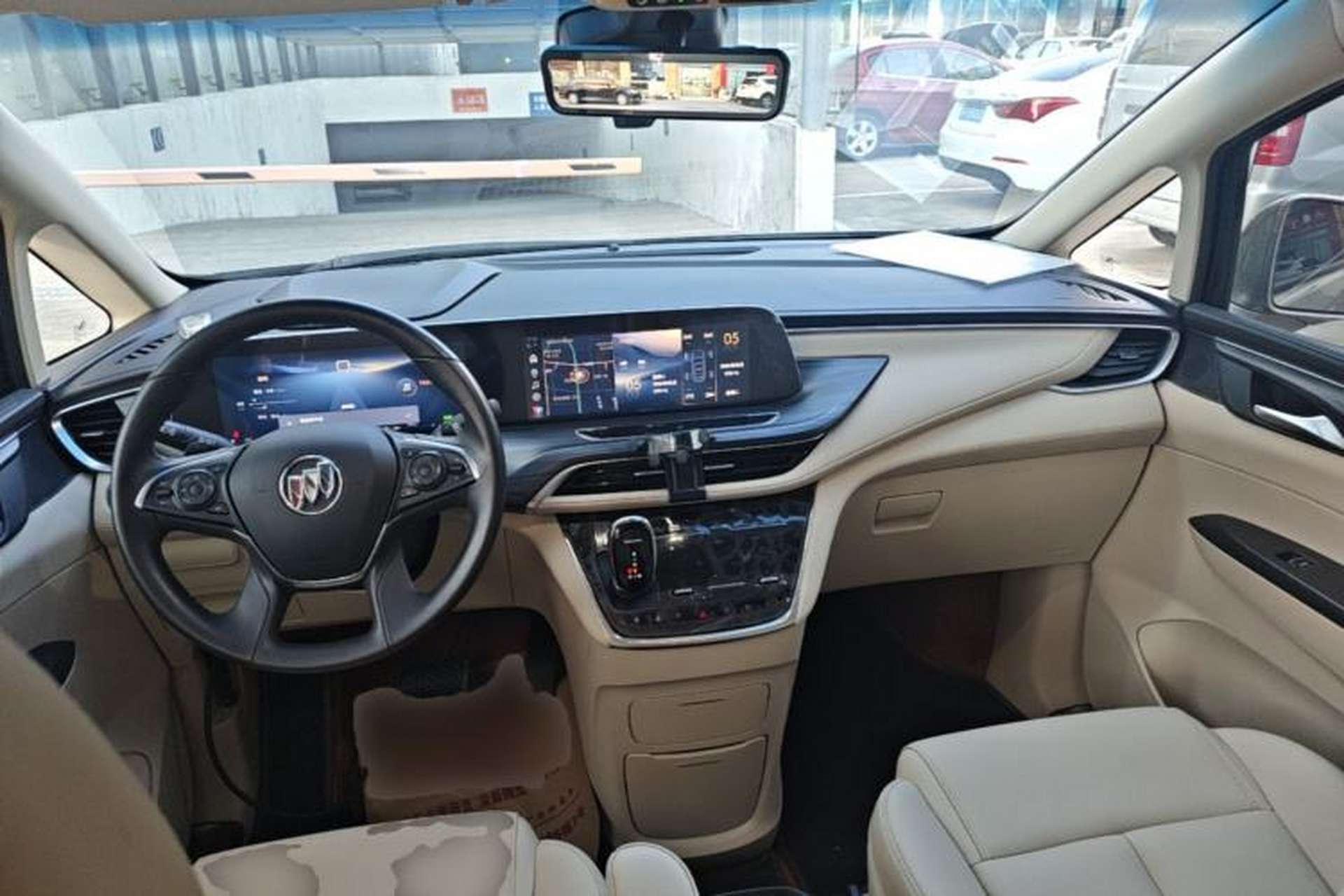 Used Buick GL8 2023 ES Lu Zun Deluxe Model Center Console