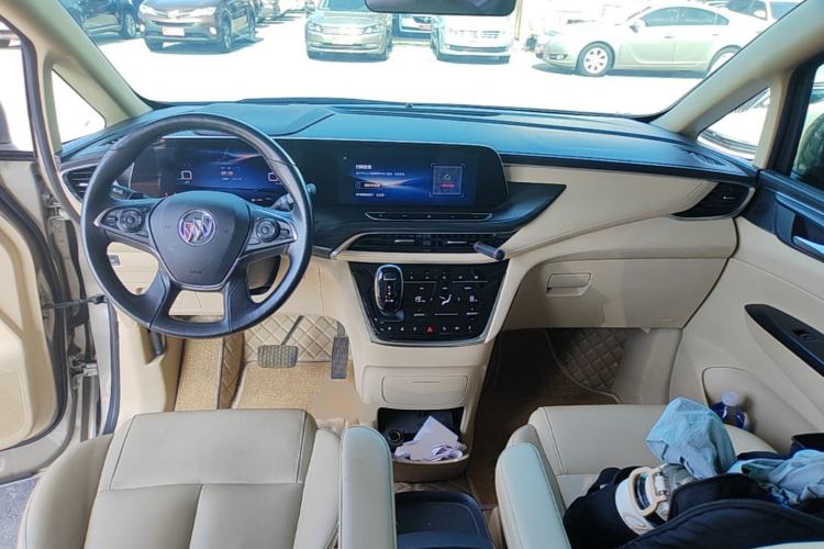 Used Buick GL8 2023 ES Lu Zun Deluxe Model Center Console