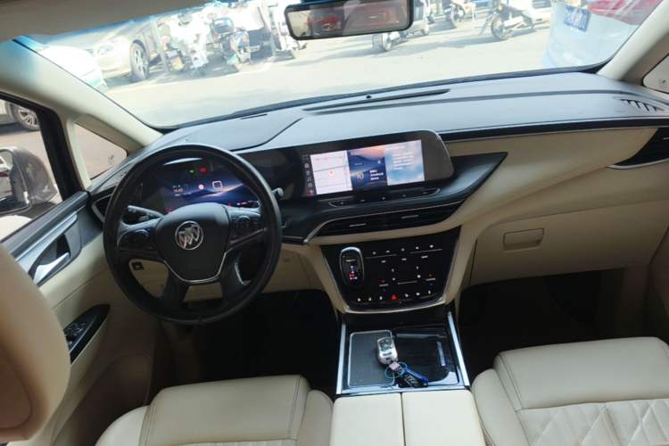 Used Buick GL8 2023 ES Lu Zun Luxury Model Center Console