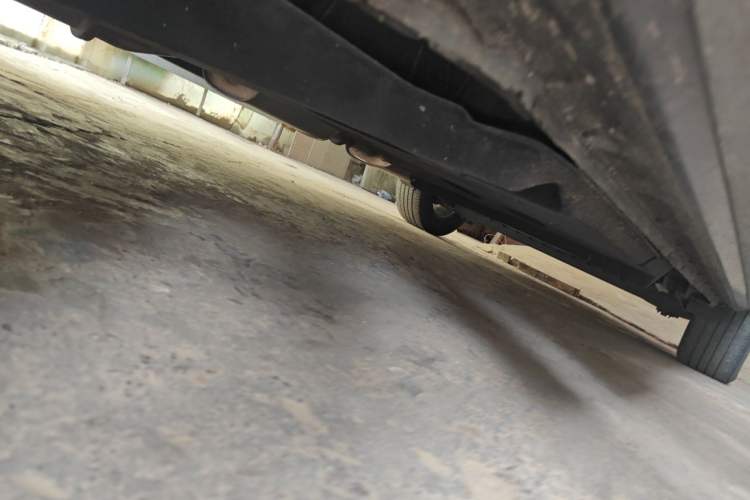 Used Buick GL8 2023 Land Executive Class Comfort Model Chassis Front Left