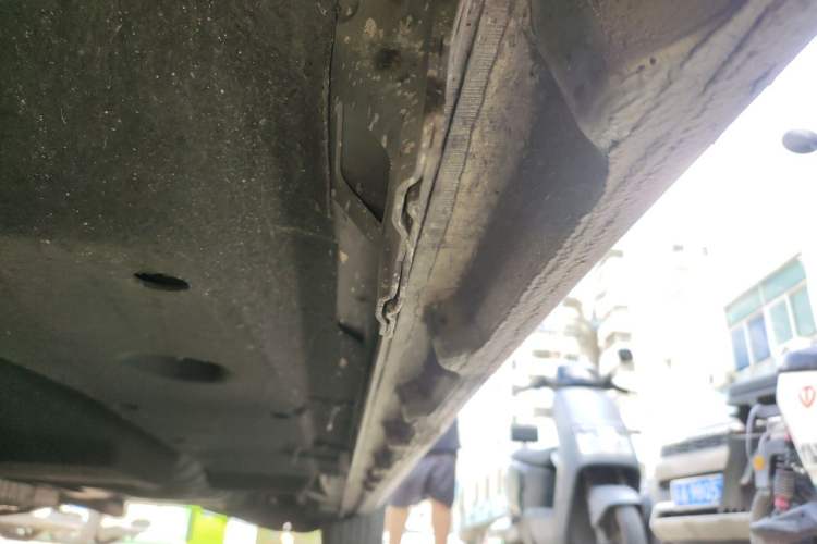 Used Buick GL8 2023 ES Lu Zun Deluxe and Yue Edition Chassis Front Left