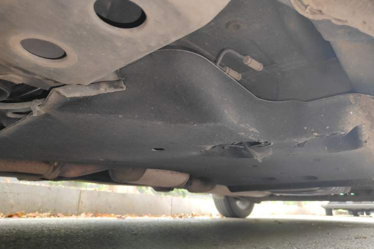 Used Buick GL8 2023 Land Executive Class Comfort Model Chassis Front Left