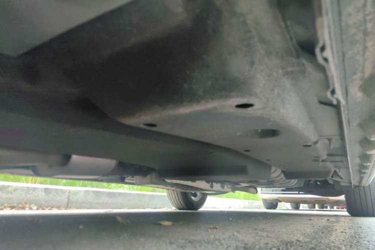 Used Buick GL8 2023 ES Lu Zun Deluxe Model Chassis Front Left