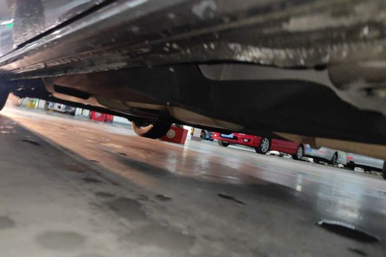 Used Buick GL8 2023 Land Executive Class Comfort Model Chassis Front Right