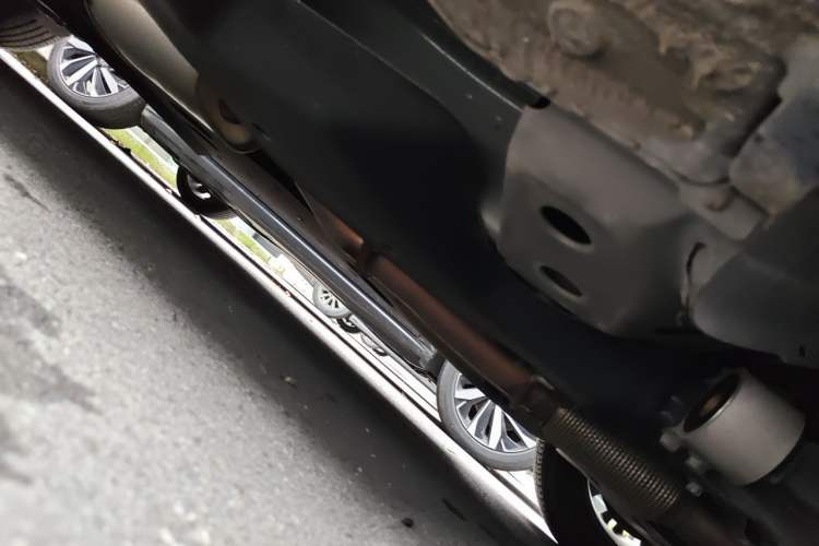 Used Buick GL8 2023 Land Executive Class Comfort Model Chassis Front Right