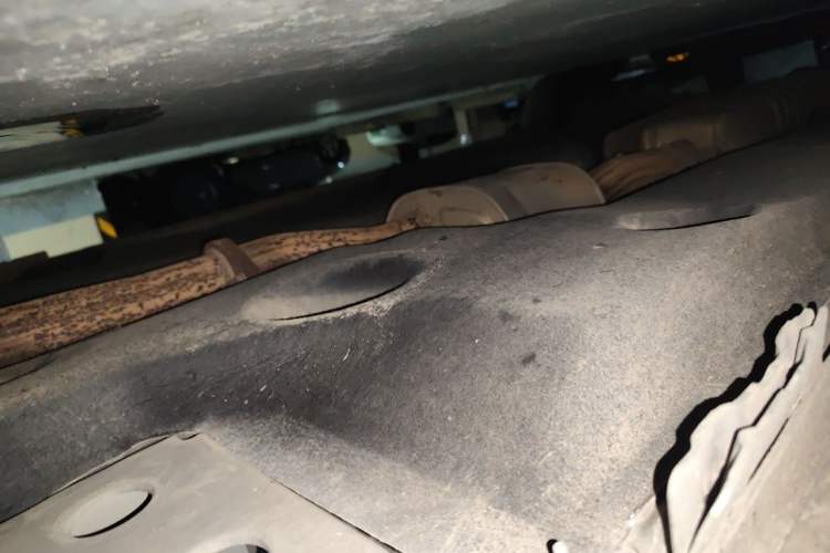 Used Buick GL8 2023 ES Lu Zun Deluxe Model Chassis Front Right