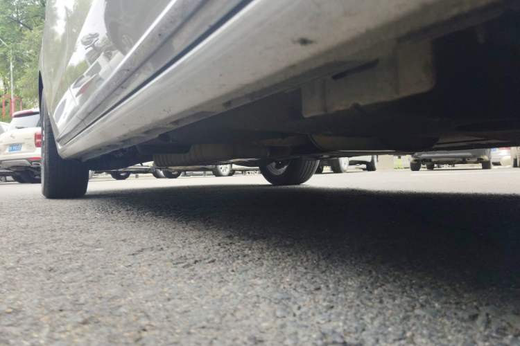 Used Buick GL8 2023 ES Lu Zun Luxury Model Chassis Front Right