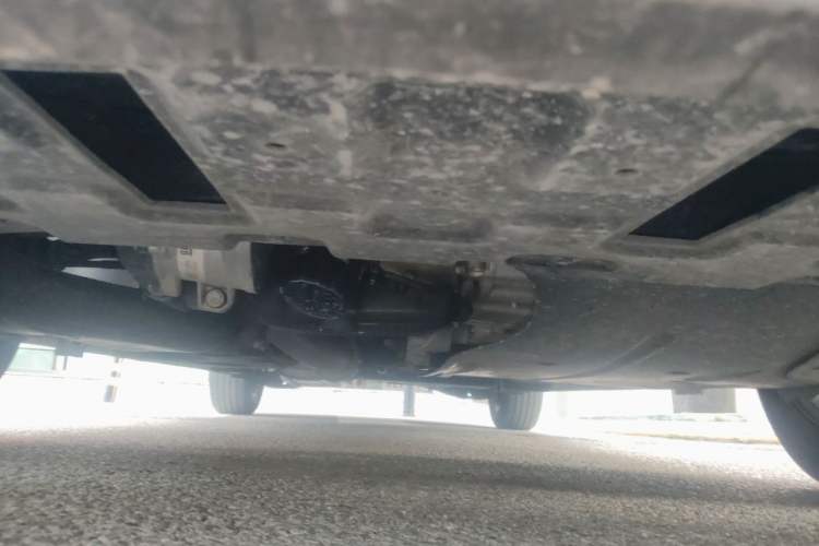Used Buick GL8 2023 ES Lu Zun Deluxe Model Chassis Front