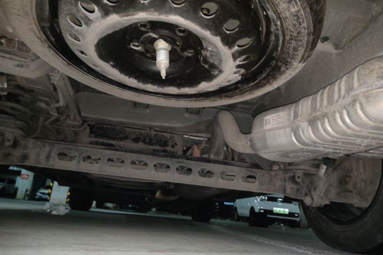 Used Buick GL8 2023 Facelifted Land Cruiser Executive Luxury Version Chassis Rear