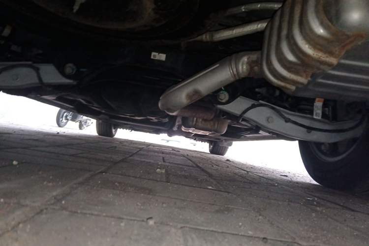 Used Buick GL8 2023 ES Lu Zun Deluxe Model Chassis Rear