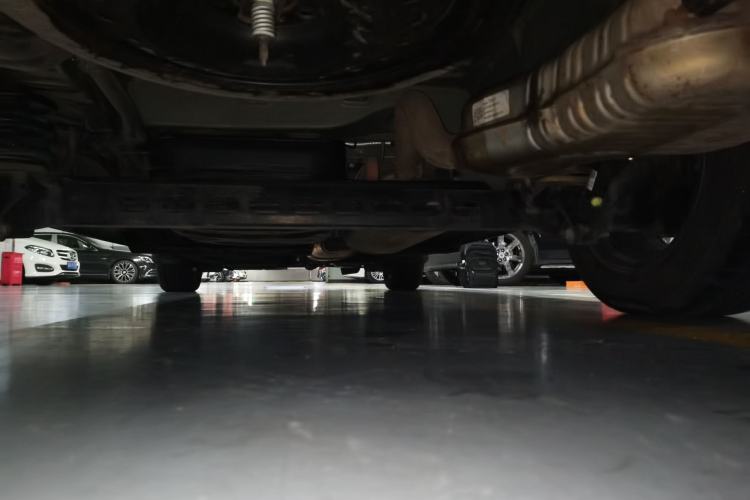 Used Buick GL8 2023 Land Executive Class Deluxe Model Chassis Rear