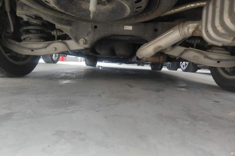 Used Buick GL8 2023 ES Lu Zun Luxury Model Chassis Rear