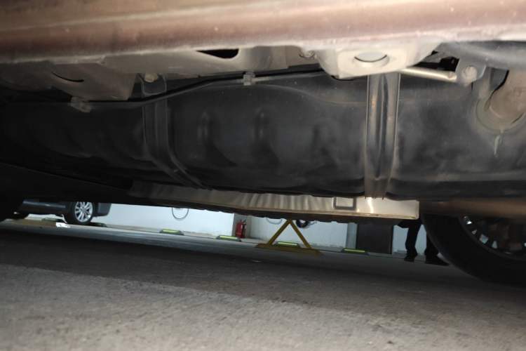 Used Buick GL8 2023 ES Lu Zun Comfort Model Chassis Rear Left