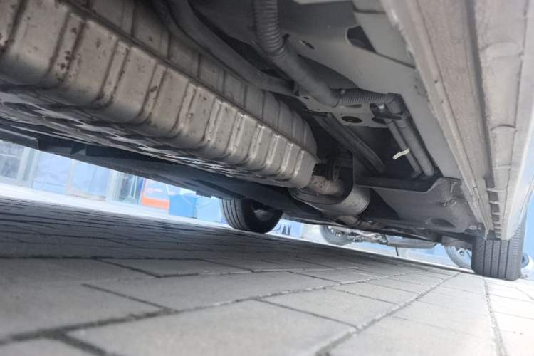 Used Buick GL8 2023 ES Lu Zun Deluxe Model Chassis Rear Right