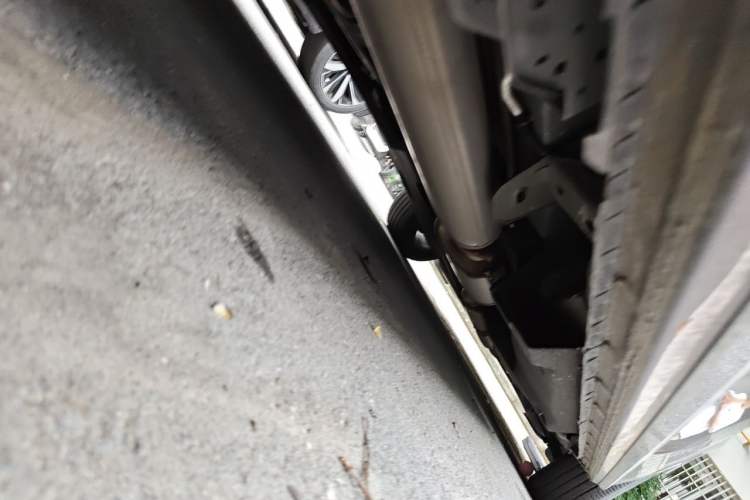 Used Buick GL8 2023 Land Executive Class Comfort Model Chassis Rear Right