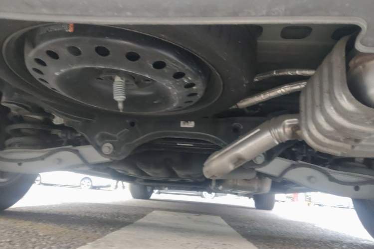Used Buick GL8 2023 ES Lu Zun Deluxe Model Chassis Rear
