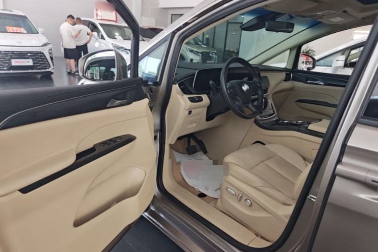 Used Buick GL8 2023 ES Lu Zun Deluxe Model Driver Seat