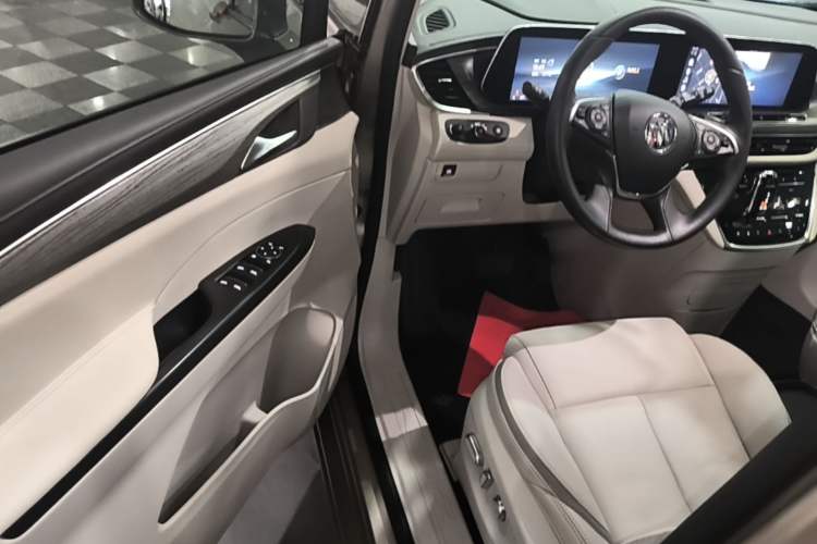 Used Buick GL8 2023 ES Lu Zun Deluxe and Yue Edition Driver Seat