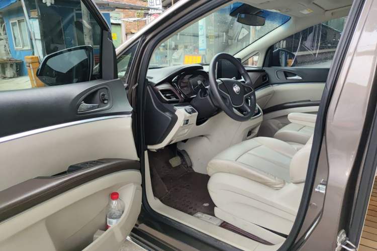 Used Buick GL8 2023 Land Executive Class Comfort Model Driver Seat