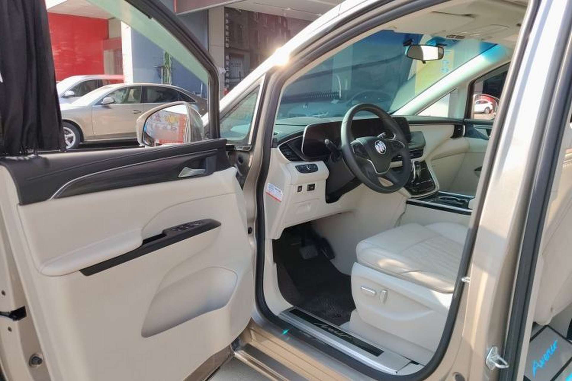 Used Buick GL8 2023 ES Lu Zun Comfort Model Driver Seat