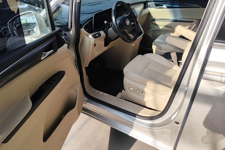 Used Buick GL8 2023 ES Lu Zun Deluxe Model Driver Seat