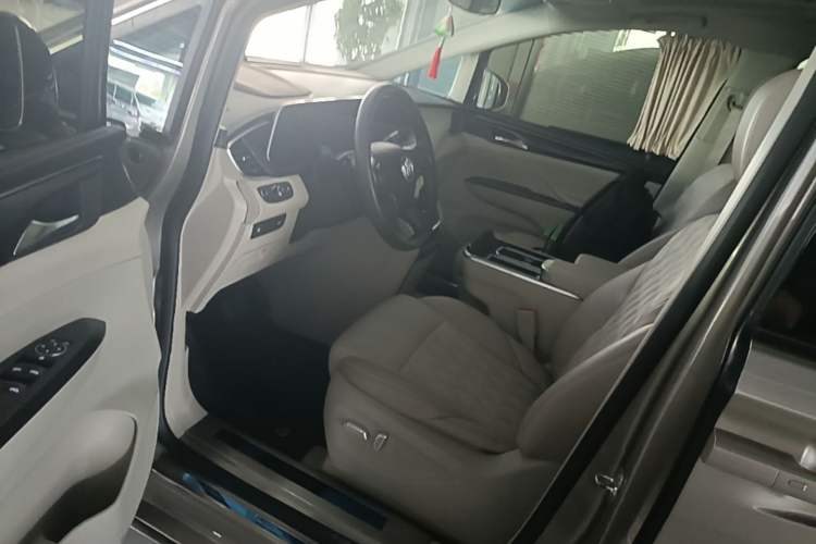 Used Buick GL8 2023 ES Lu Zun Comfort Model Driver Seat