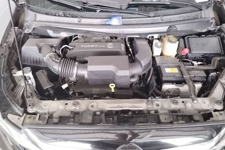 Used Buick GL8 2023 Land Executive Class Comfort Model Engine Bay