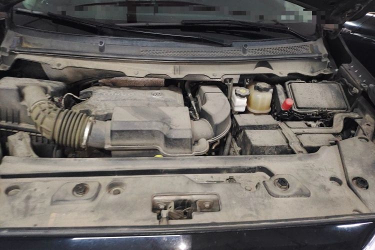 Used Buick GL8 2023 Land Executive Class Comfort Model Engine Bay